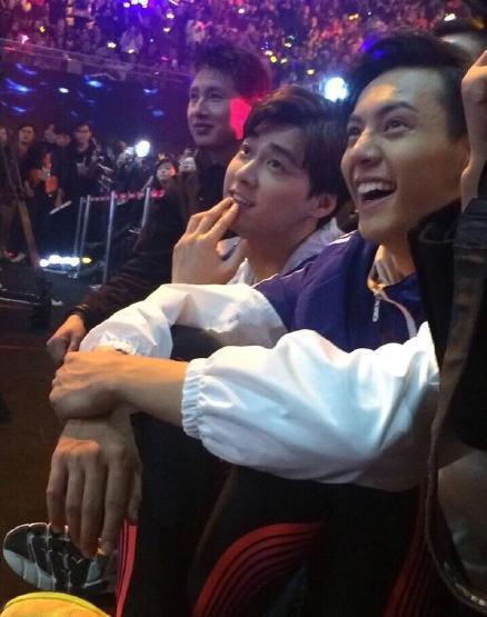 李易峰被陈伟霆带了去夜店嗨没想到他这么不给面子